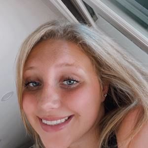 Meet your Posher, Alexandra